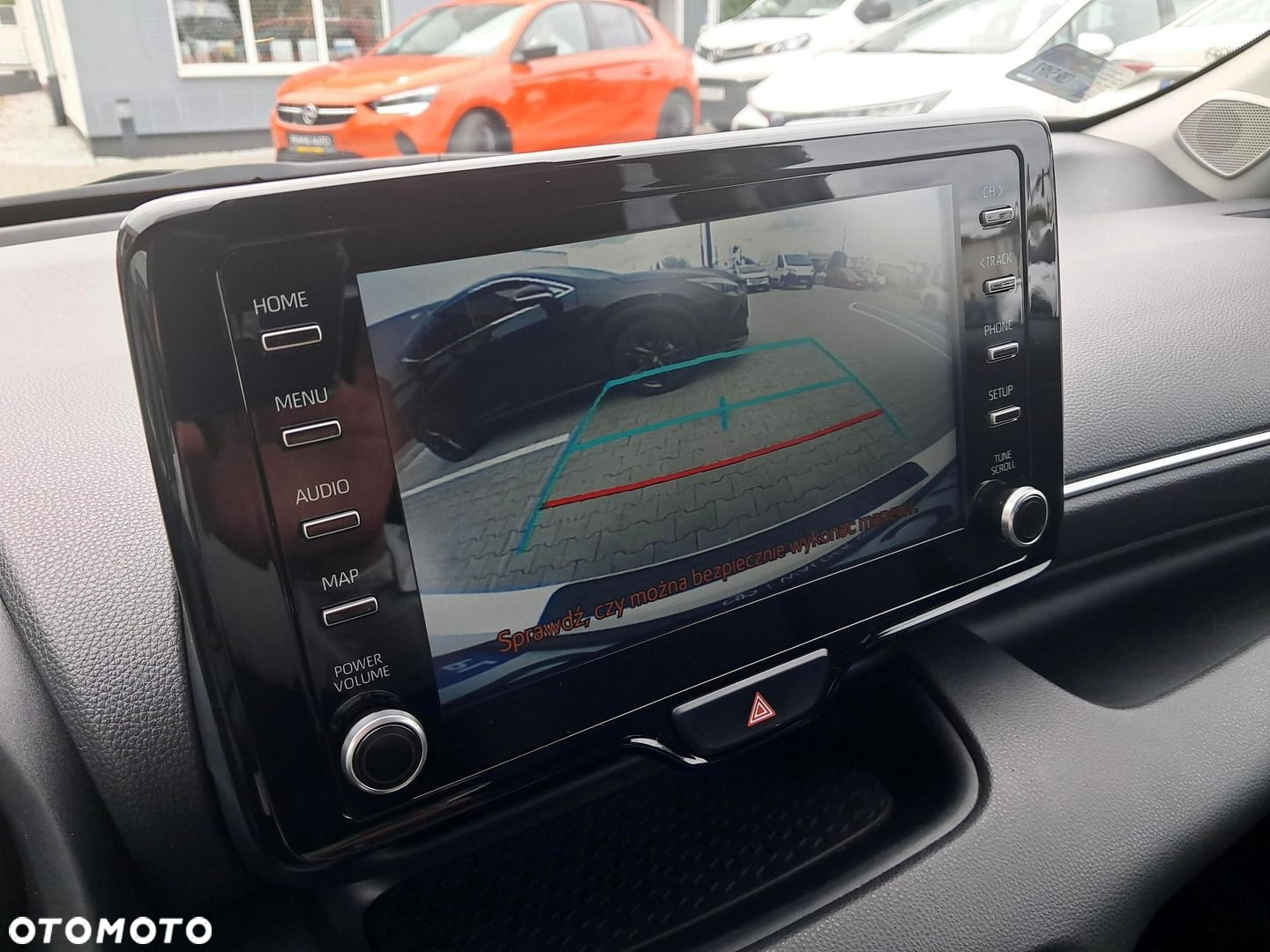Toyota Yaris - 22