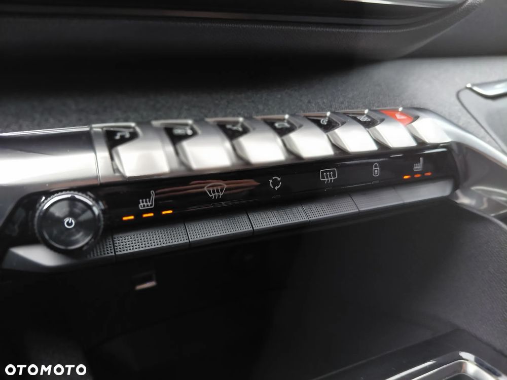 Peugeot 3008 1.5 BlueHDi Allure S&S EAT8 - 33