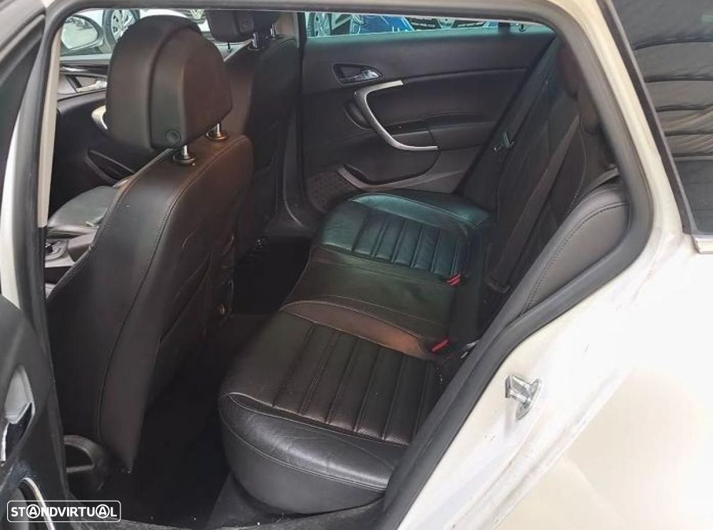 Opel Insignia Sports Tourer - 3