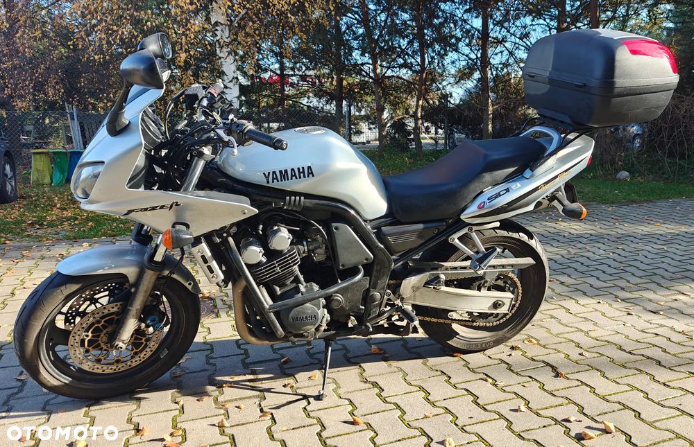 Yamaha FZS - 2