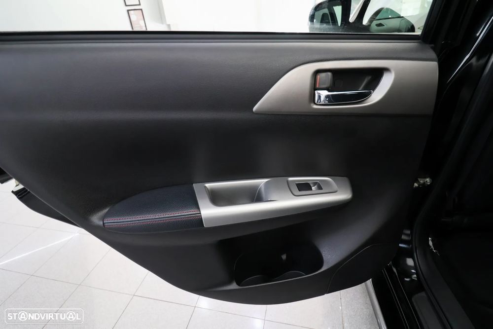 Subaru Impreza 2.5 WRX STi - 40