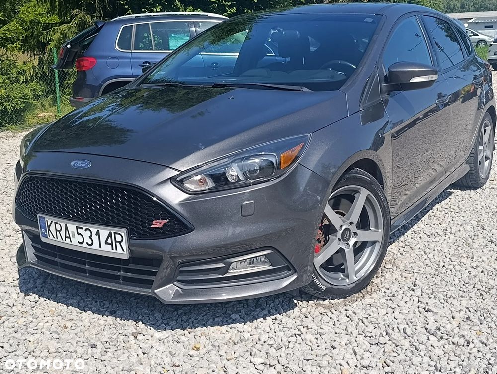 Ford Focus 2.0 EcoBoost ST - 3