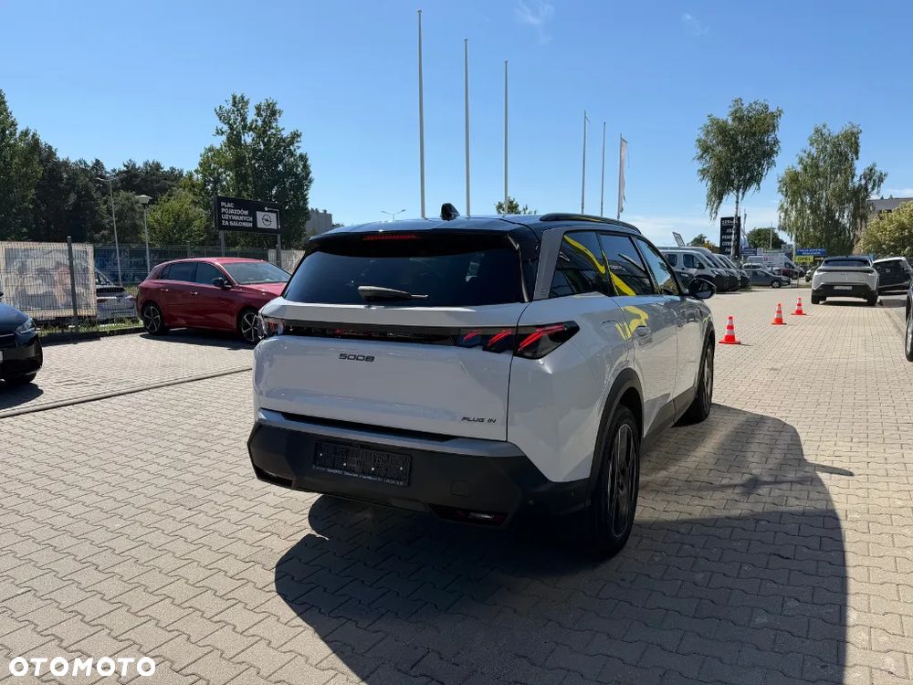 Peugeot 5008 - 10