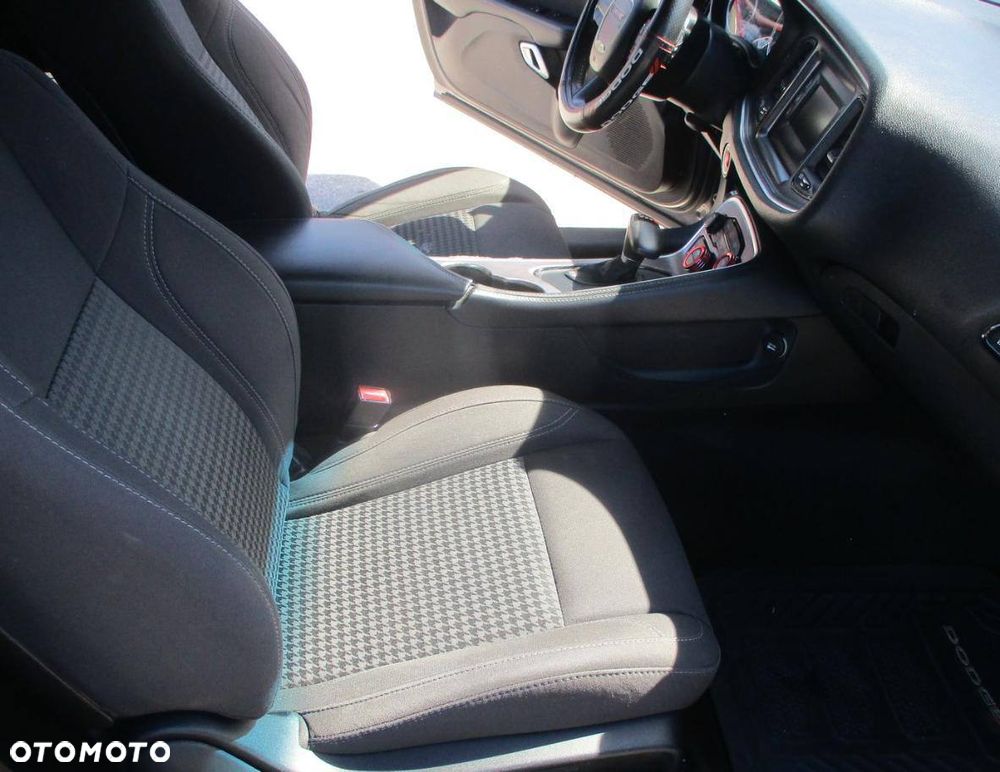 Dodge Challenger Automatik SXT Plus - 9