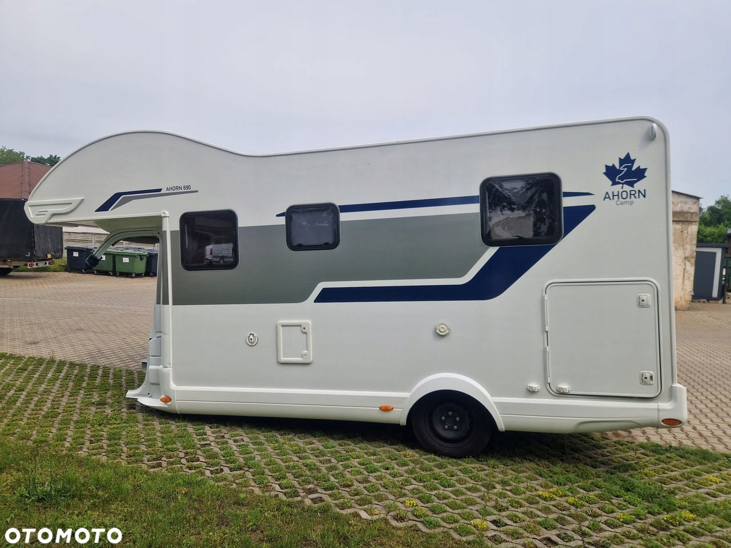 RENAULT MASTER 2023 r ZABUDOWA KAMPER AHORN 690 - 3