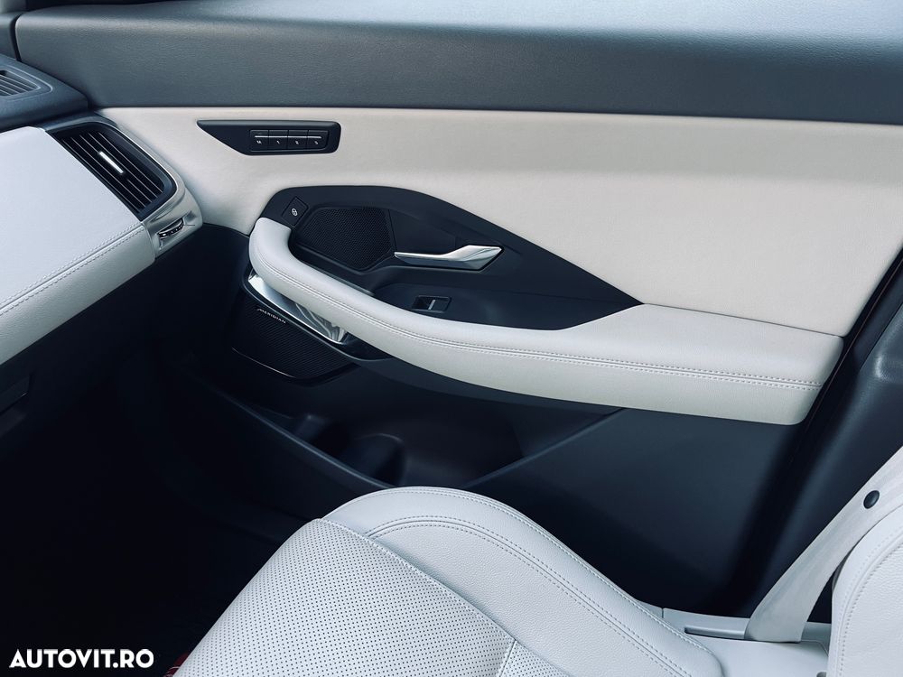 Jaguar E-Pace P200 AWD SE - 27