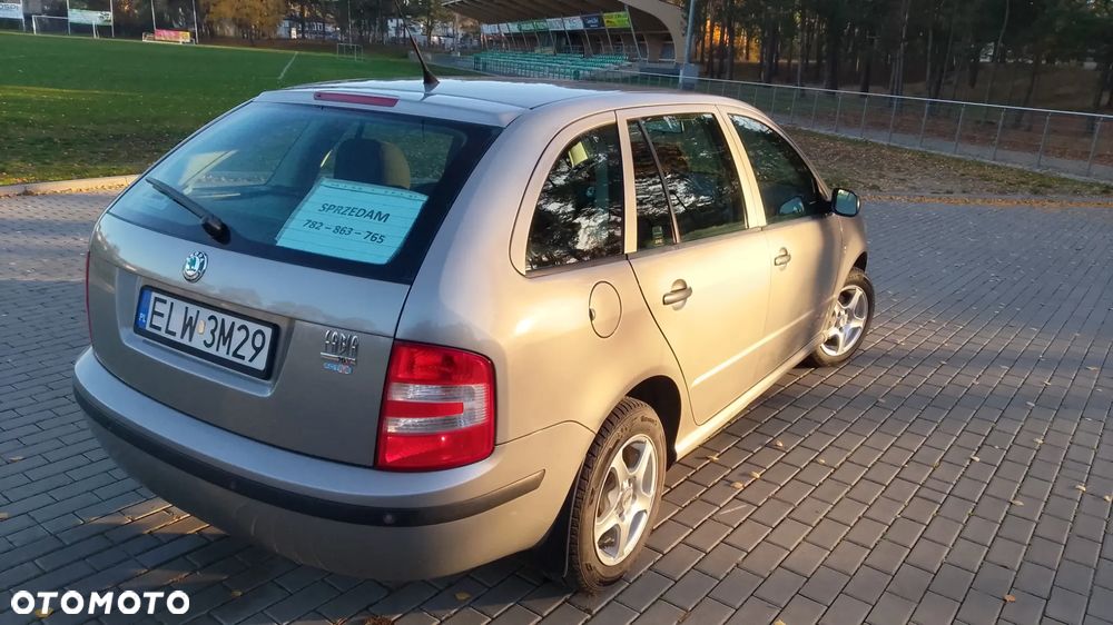 Skoda Fabia 1.4 16V Active - 12