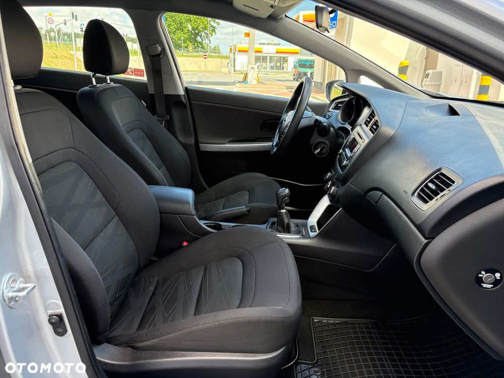 Kia Ceed 1.4 CRDi S - 10