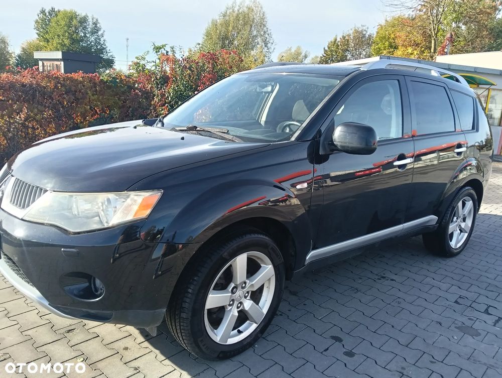 Mitsubishi Outlander 2.0 DID Instyle - 1