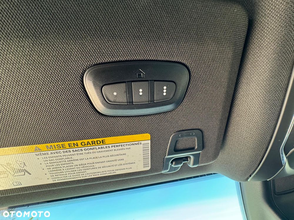 Jeep Grand Cherokee - 21