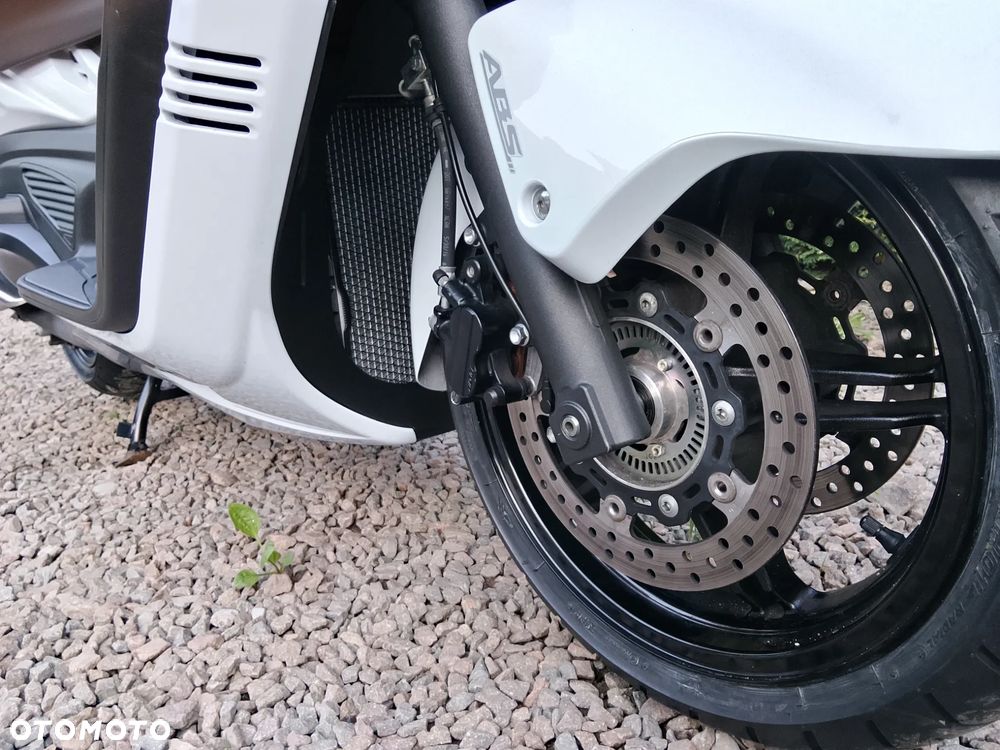 Suzuki Burgman - 6