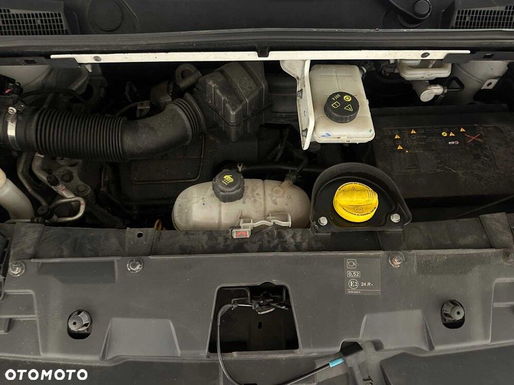 Renault Trafic - 21