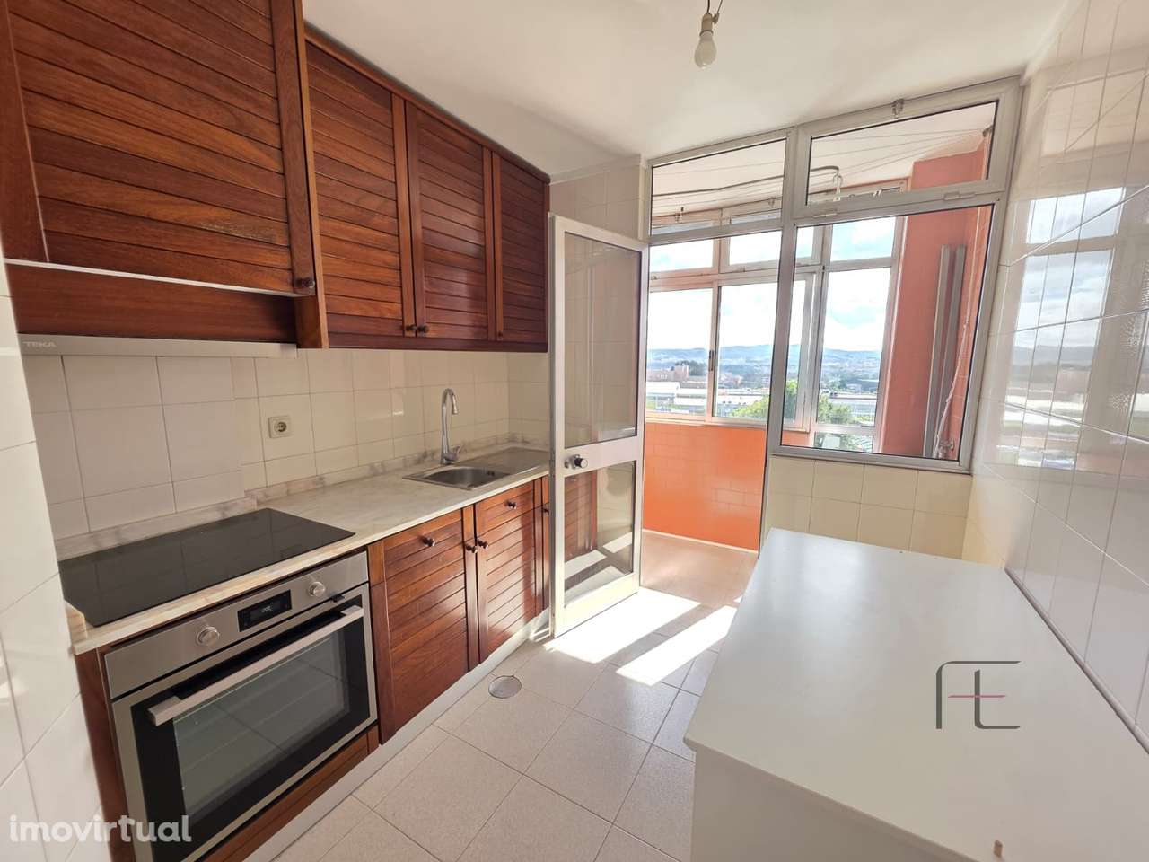 Apartamento T2 Arrendamento em Rio Tinto,Gondomar - Grande imagem: 2/18
