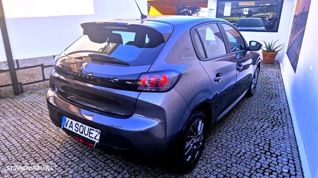 Peugeot 208 1.2 PureTech Allure EAT8 - 4