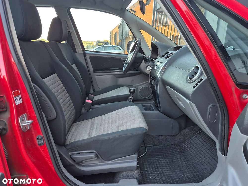Suzuki SX4 1.6 GS / Premium 4WD - 23