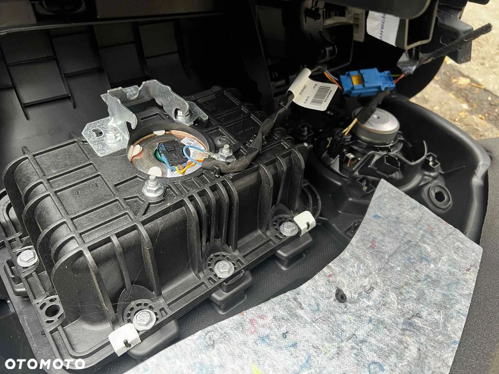 Peugeot 301 - DESKA rozdzielcza KOKPIT - (3x) PODUSZKI Airbag - (2x) PASY Bezpieczeństwa - 12