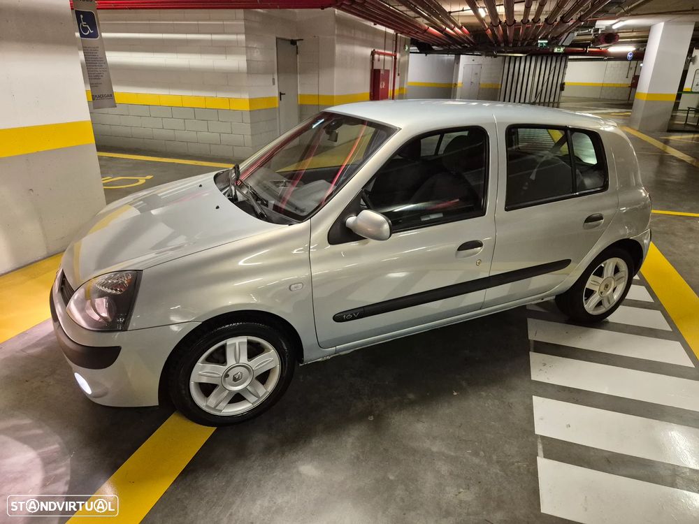 Renault Clio 1.2 16V Confort Dynamique - 3