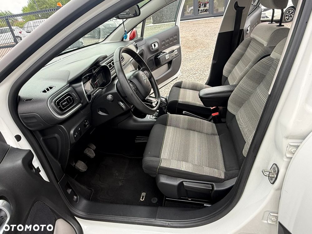 Citroën C3 Pure Tech 82 SHINE - 19