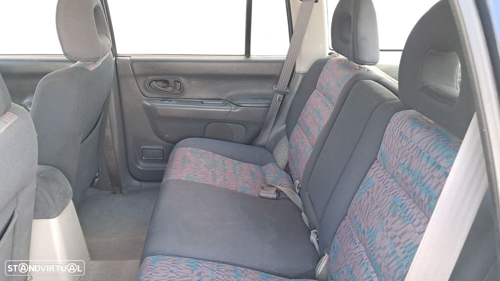 Mitsubishi Pajero Sport 2.5 TD GLS - 22