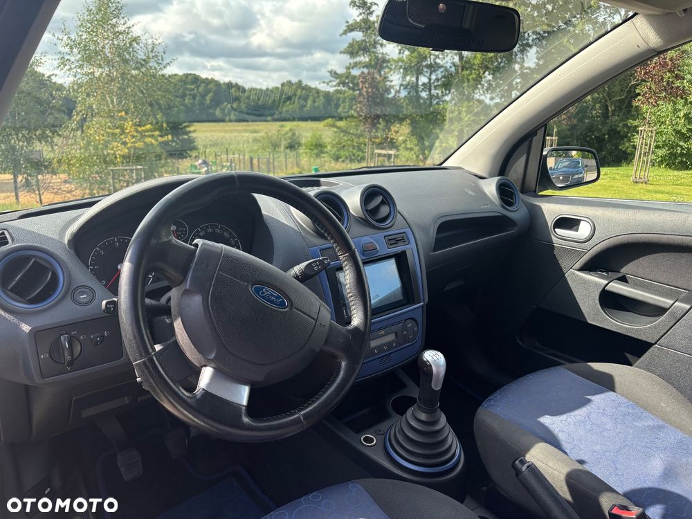 Ford Fiesta 1.4 TDCI - 9