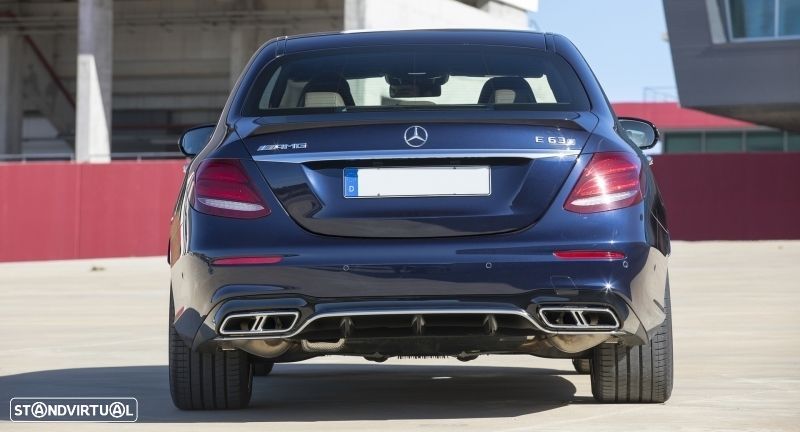 Difusor com Ponteiras Mercedes E W213 (2016 em diante) Look E63 Amg - 8
