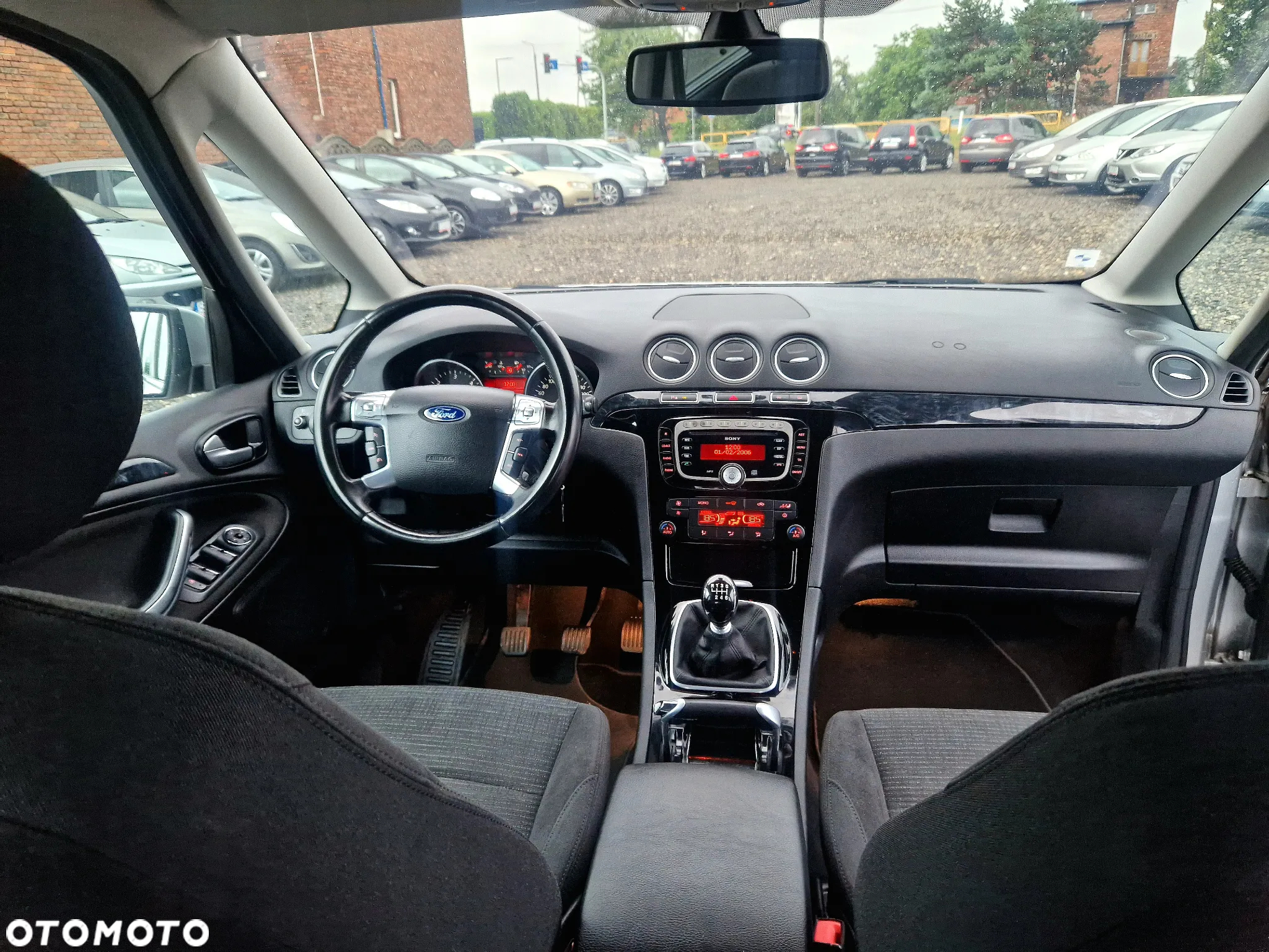 Ford Galaxy 2.0 TDCi Ghia - 19