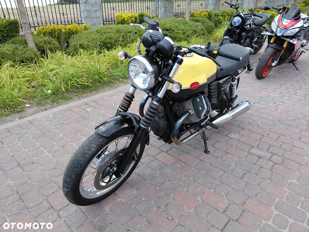 Moto Guzzi V7 - 1