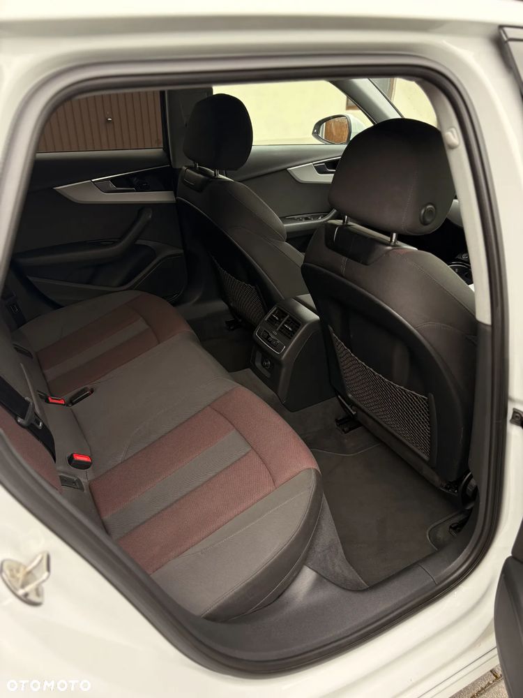 Audi A4 Avant 35 TFSI S tronic - 18