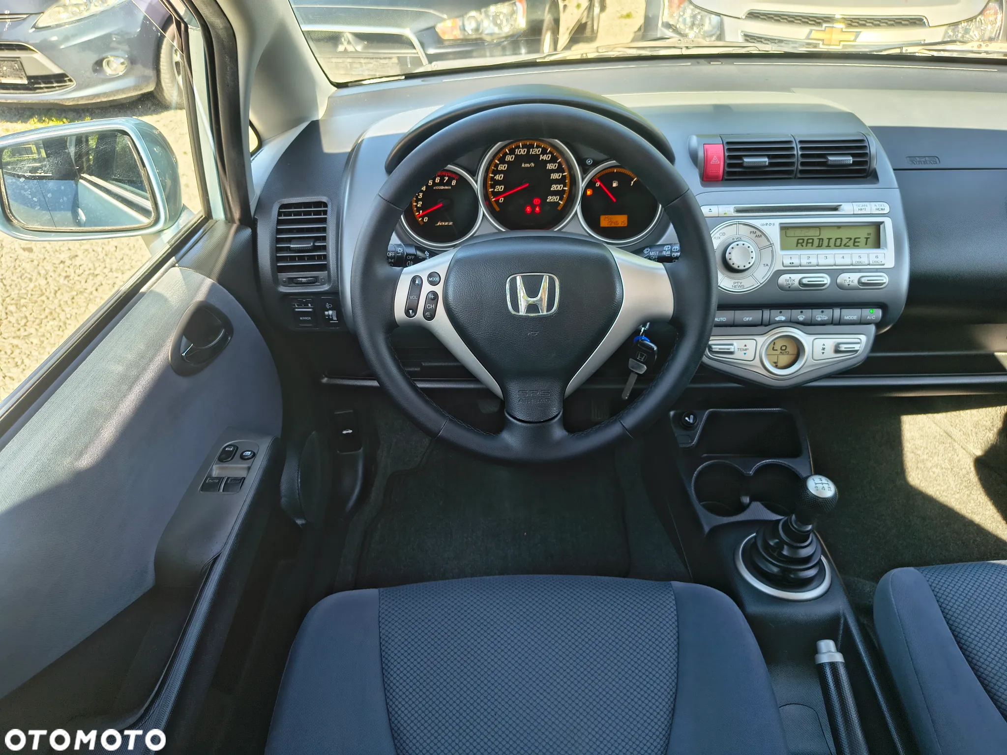 Honda Jazz 1.4 LS - 23