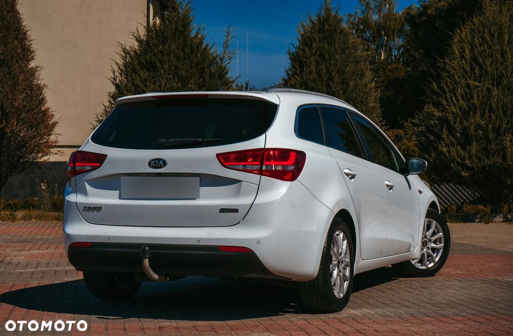 Kia Ceed 1.4 L - 10