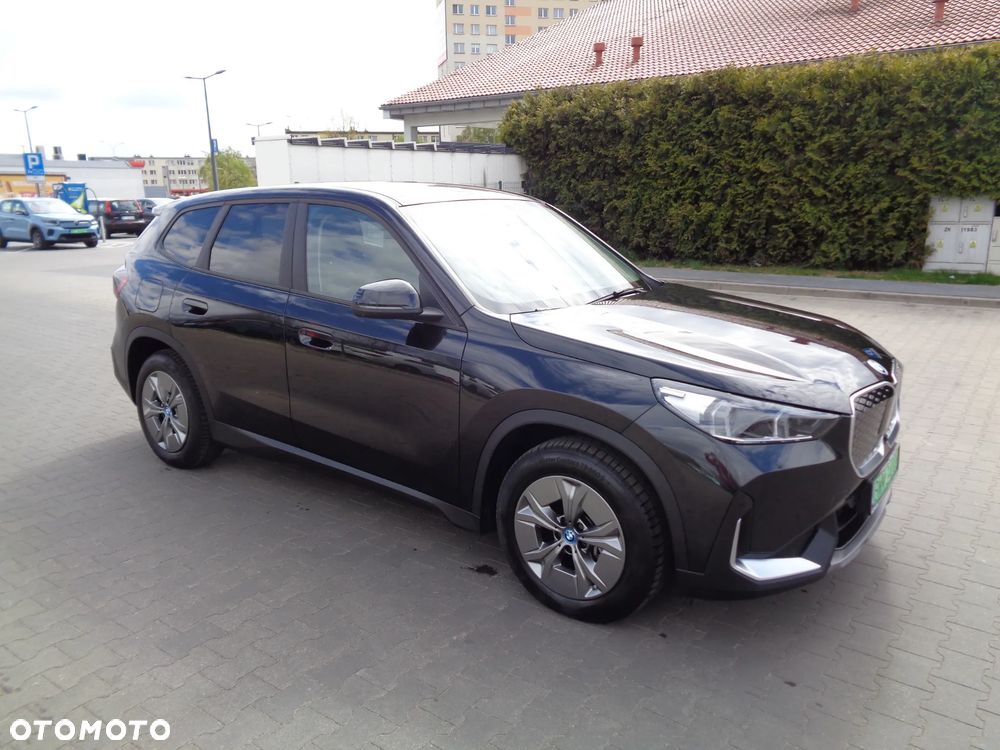 BMW iX1 eDrive20 xLine - 3