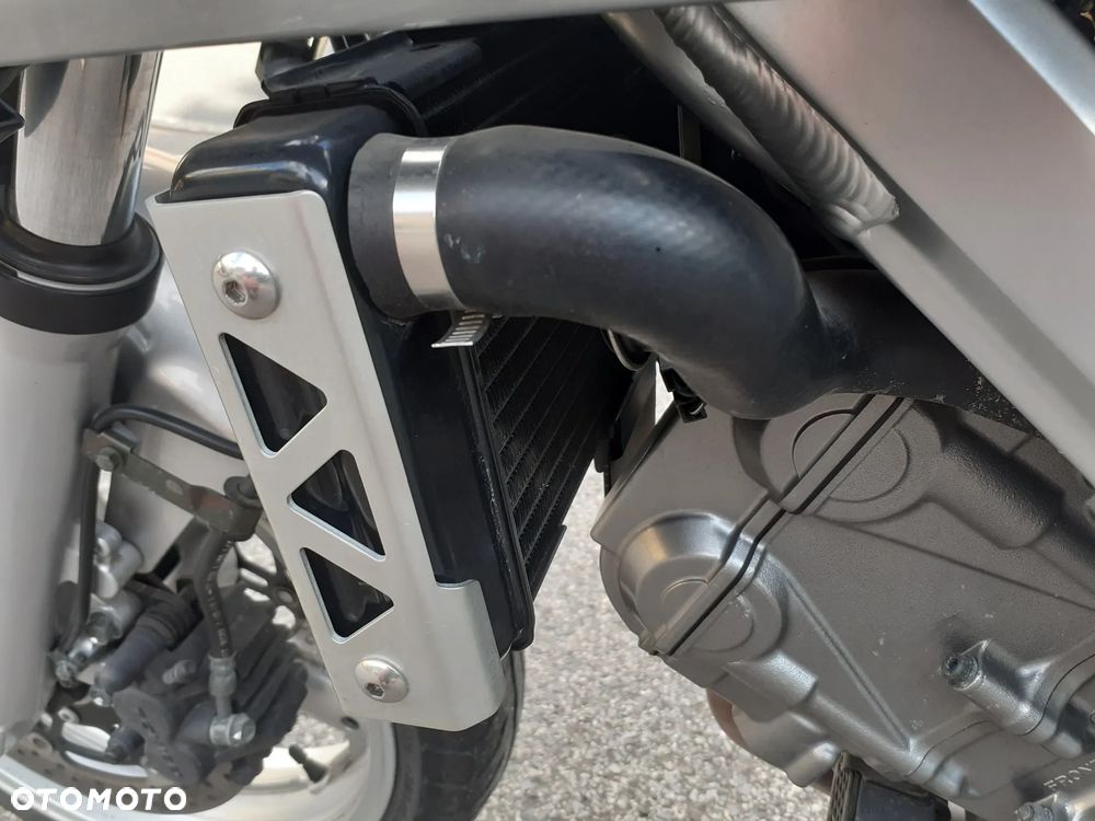 Suzuki SV - 14