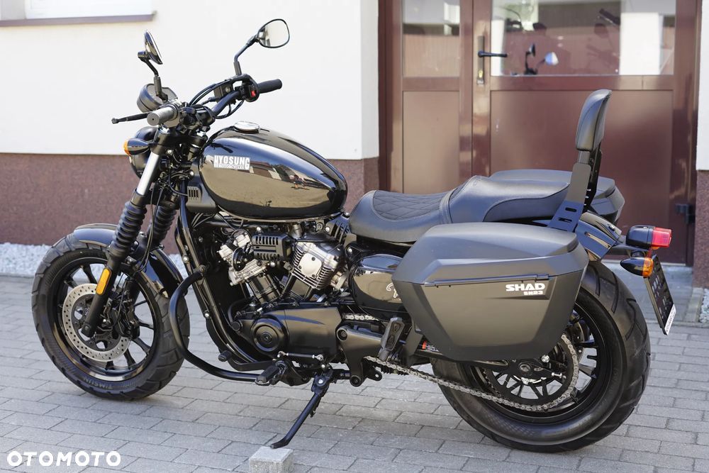 Hyosung GV - 20