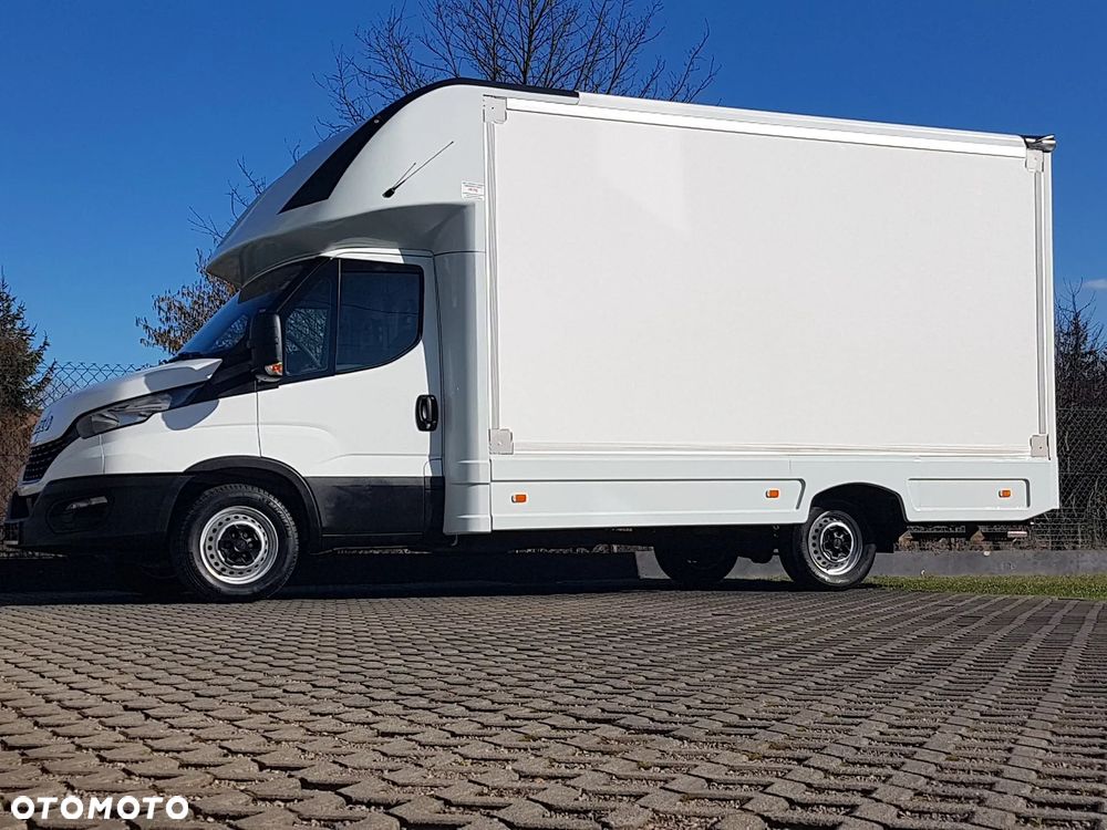 Iveco DAILY KONTENER NISKOPODŁOGOWY 4,43x2,23x2,42 SKLEP FOODTRUCK BAR KLIMA KONIOWÓZ KAMPER - 38