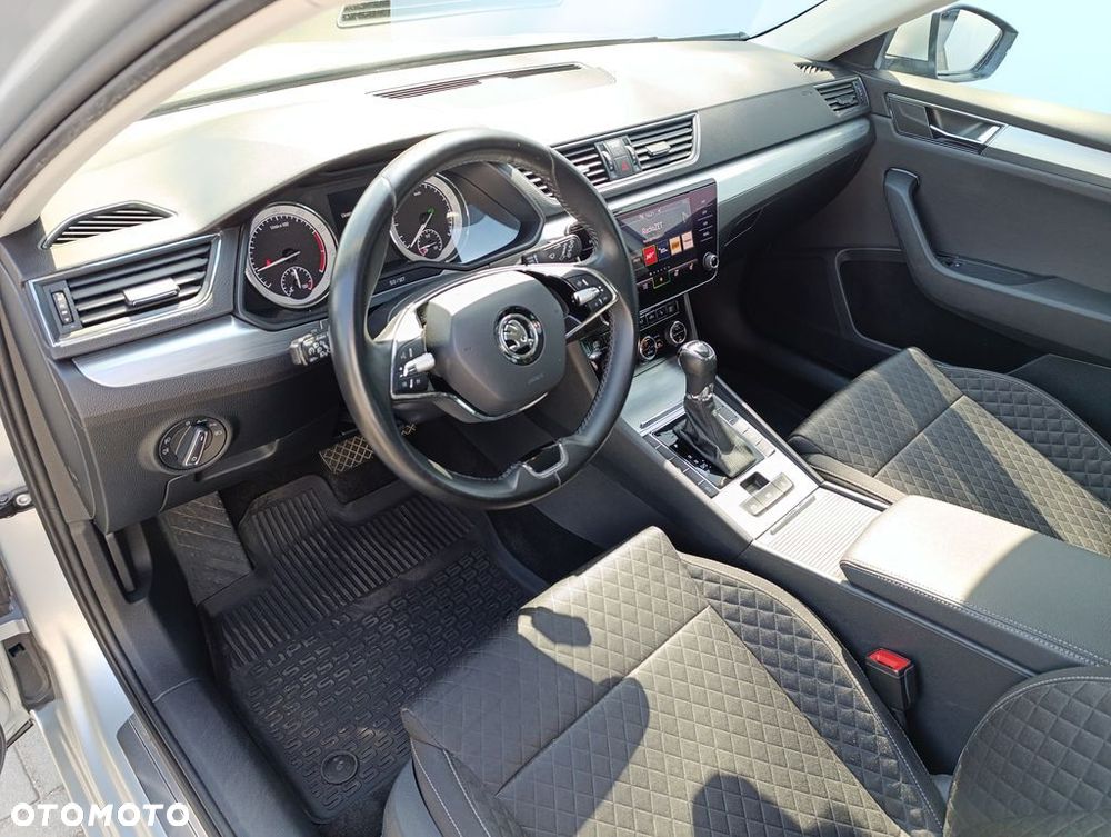 Skoda Superb 1.5 TSI Ambition DSG - 18
