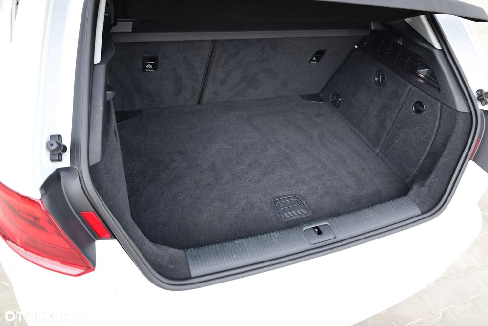 Audi A3 Sportback 1.4 TFSI Ambiente - 37