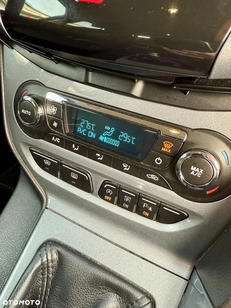 Ford Focus 1.6 EcoBoost Titanium - 10