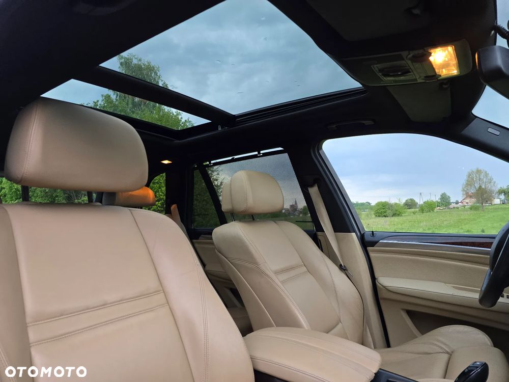 BMW X5 xDrive35d - 26