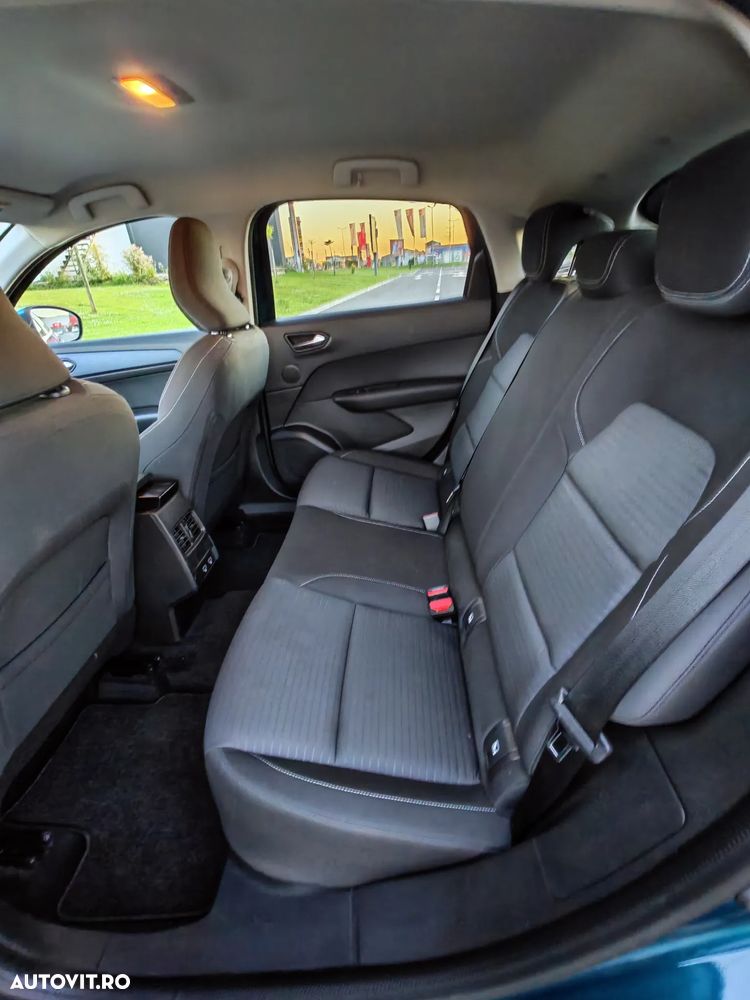 Renault Arkana E-TECH 145 Evolution - 9