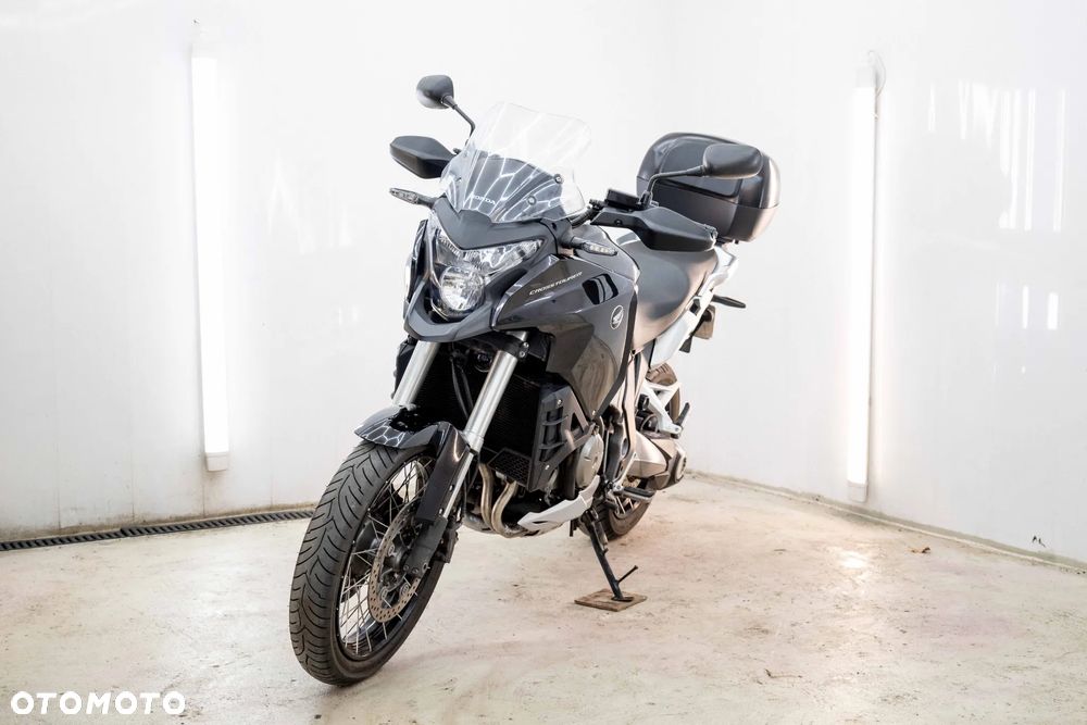 Honda VFR - 2