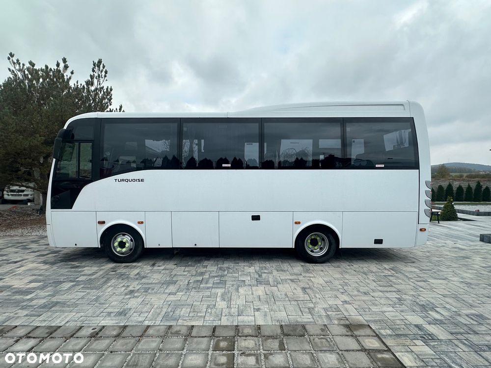 Isuzu Turquoise - 33
