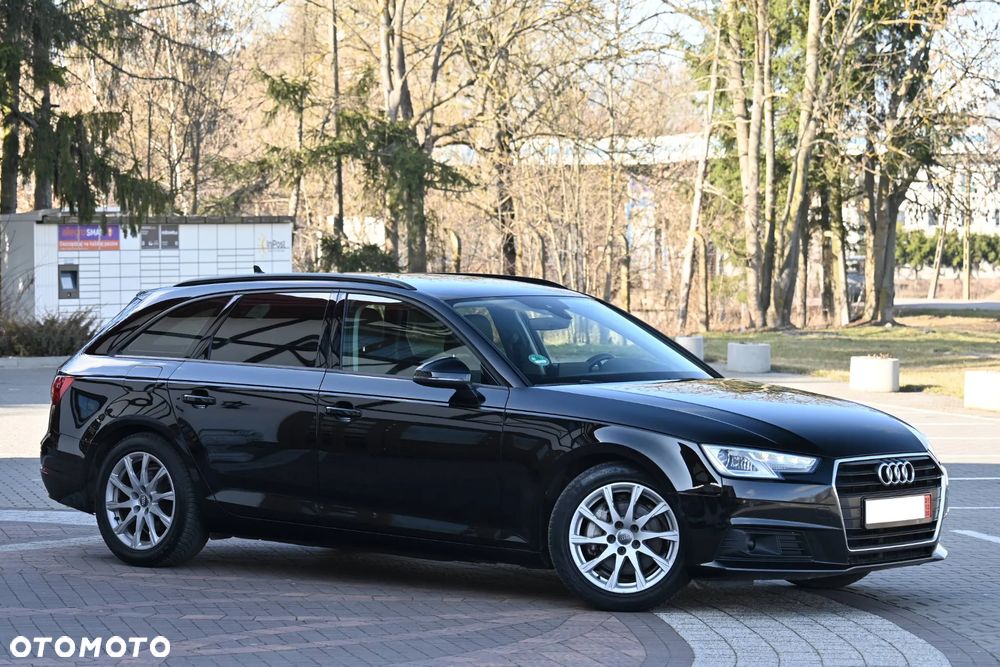 Audi A4 Avant - 4