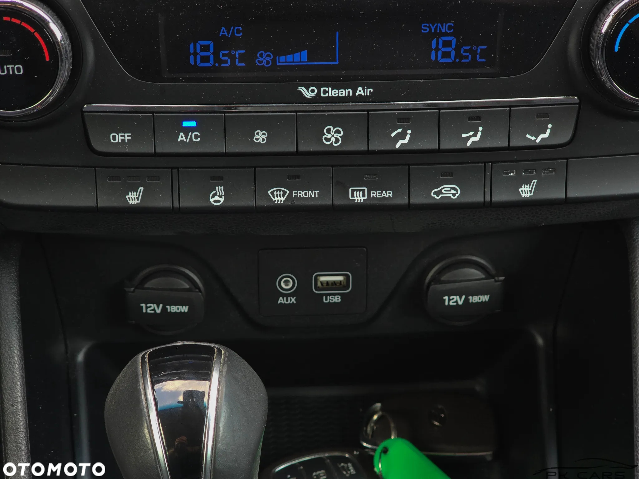 Hyundai Tucson 2.0 CRDi 4WD Automatik Advantage - 24