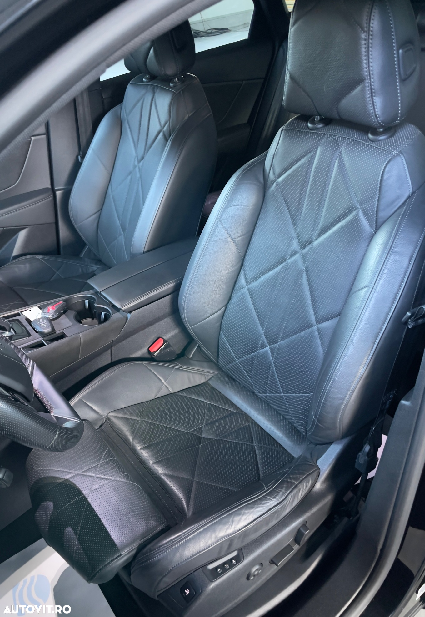 DS Automobiles DS 7 Crossback - 13