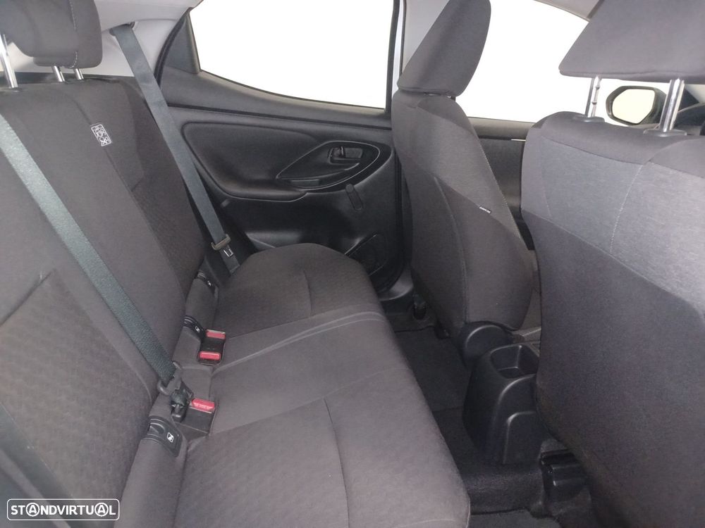 Toyota Yaris - 7