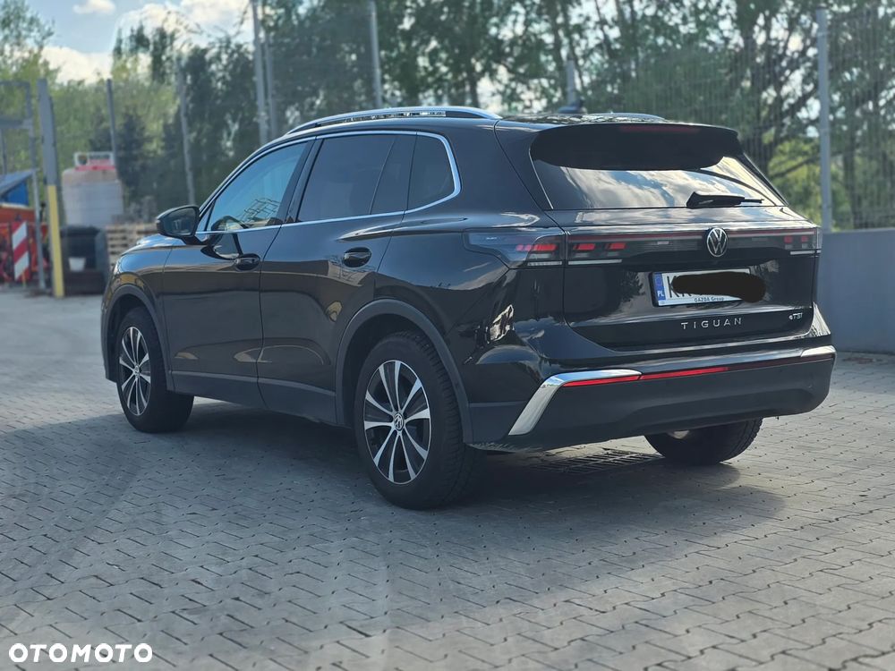Volkswagen Tiguan - 13