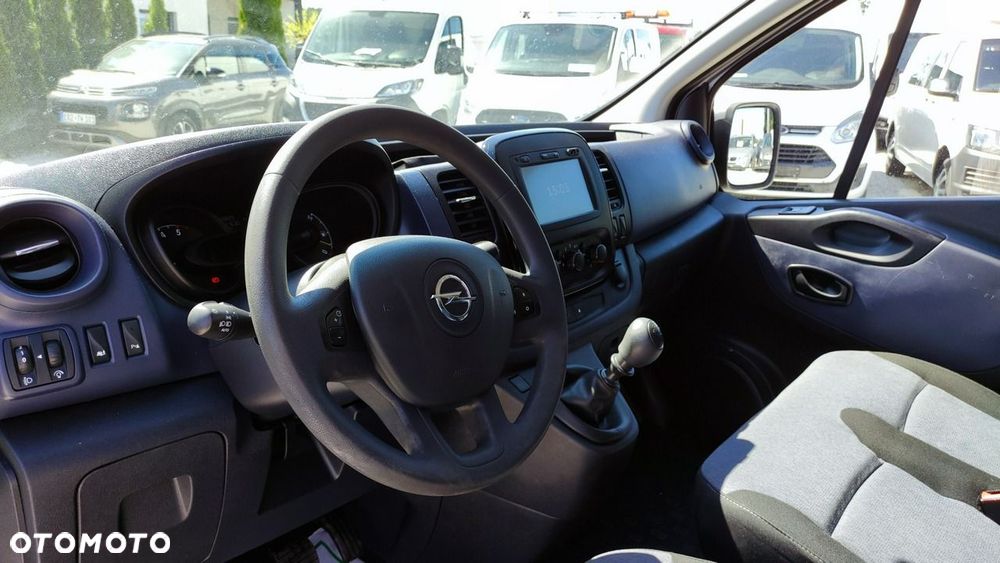 Opel Vivaro - 26