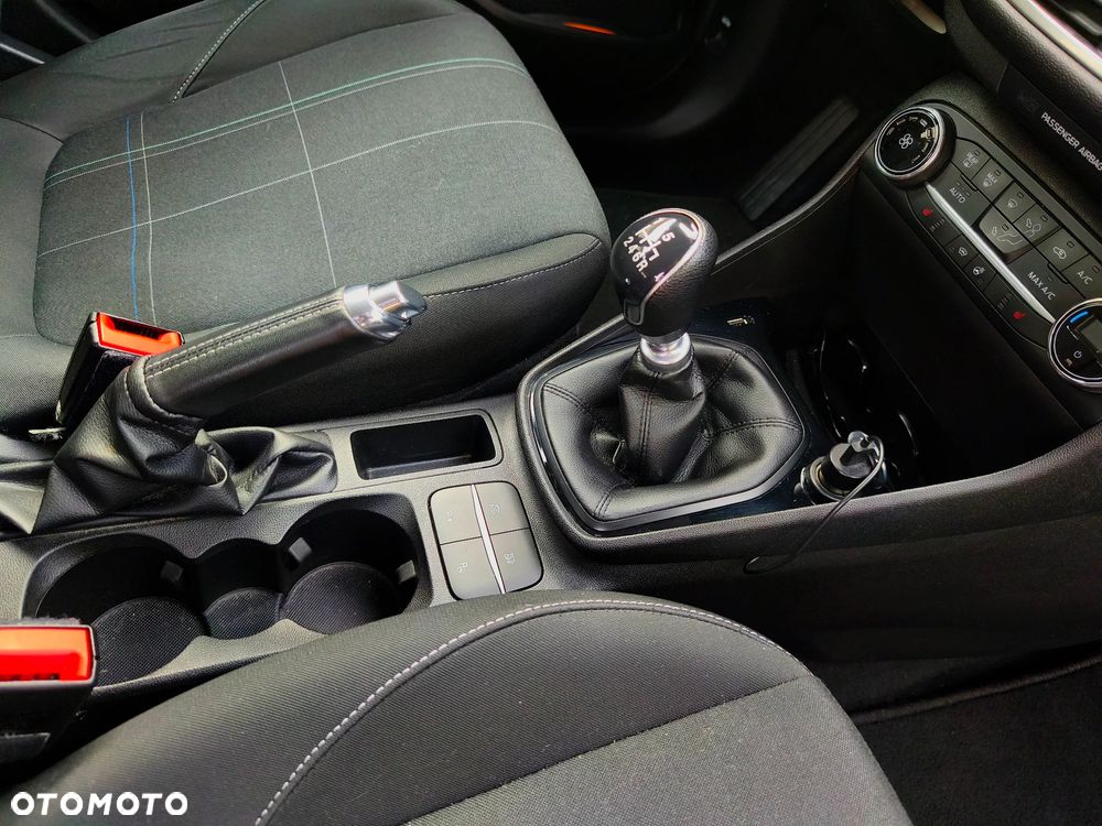 Ford Fiesta 1.5 TDCi S&S TREND - 23