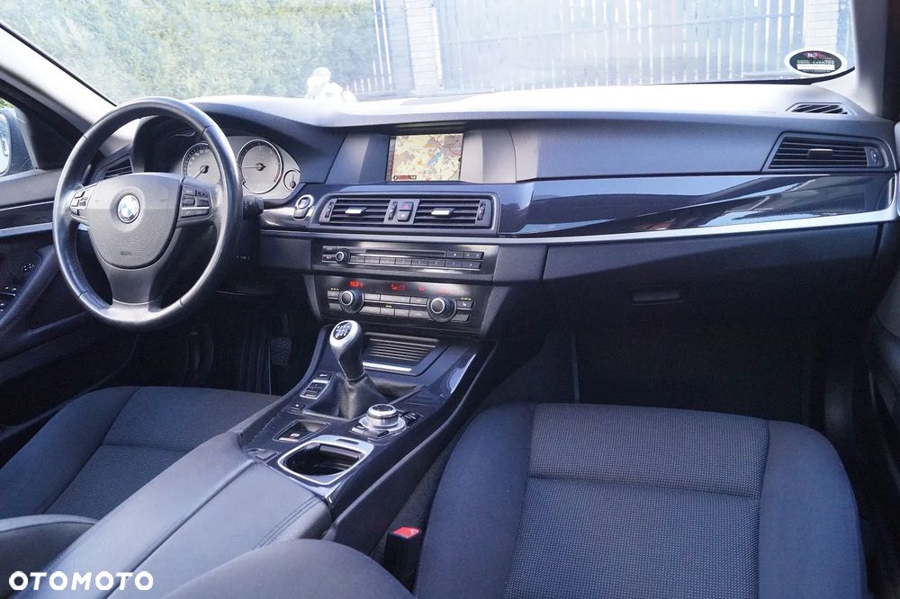 BMW Seria 5 520d Efficient Dynamics Edition - 22
