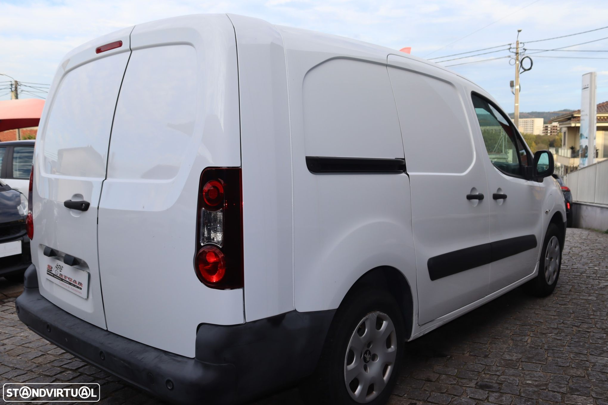 Peugeot e-Partner 50 kWh Premium Longa - 6